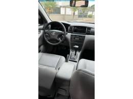 TOYOTA - COROLLA - 2004/2004 - Dourada - R$ 36.900,00
