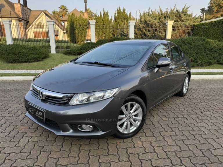 HONDA - CIVIC - 2013/2014 - Cinza - R$ 66.900,00