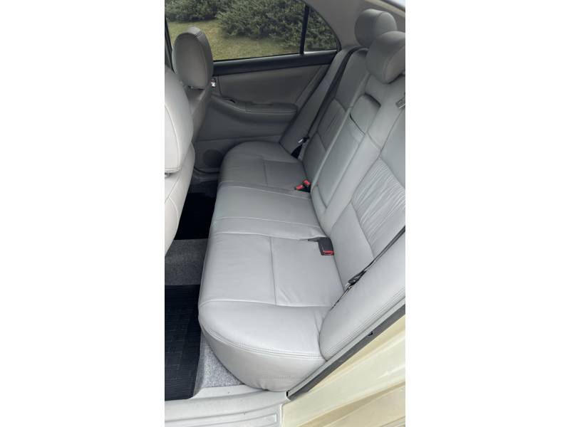 TOYOTA - COROLLA - 2004/2004 - Dourada - R$ 36.900,00