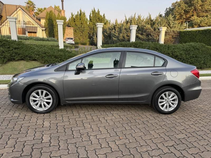 HONDA - CIVIC - 2013/2014 - Cinza - R$ 66.900,00