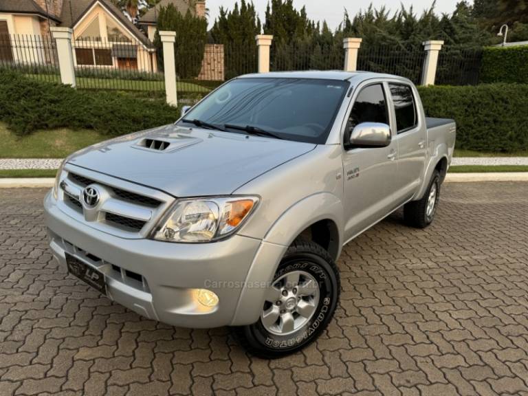 TOYOTA - HILUX - 2008/2008 - Prata - R$ 103.900,00