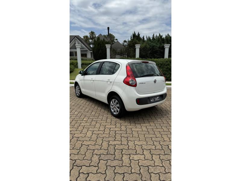 FIAT - PALIO - 2012/2012 - Branca - R$ 35.900,00