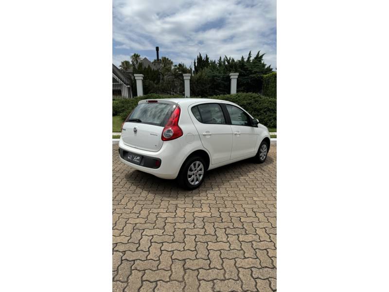 FIAT - PALIO - 2012/2012 - Branca - R$ 35.900,00